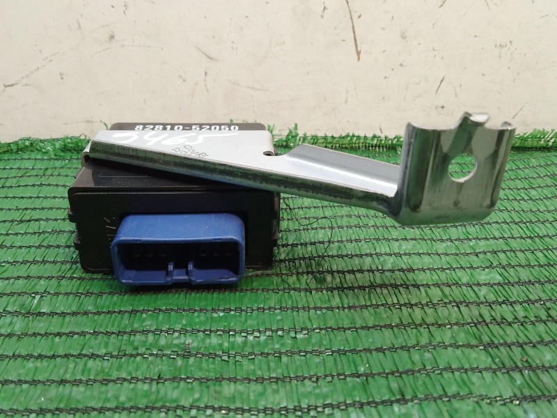 Recambio de rele para toyota yaris (_p1_) 1.5 (ncp13_) referencia OEM IAM 8264212050 8281052050 0617004240