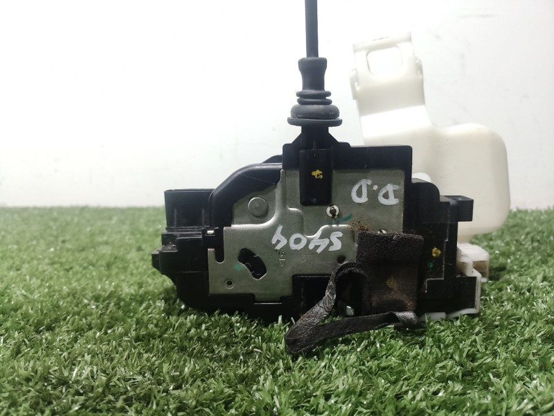 Recambio de cerradura puerta delantera derecha para kia cee´d referencia OEM IAM 4706E 4706E 4706E