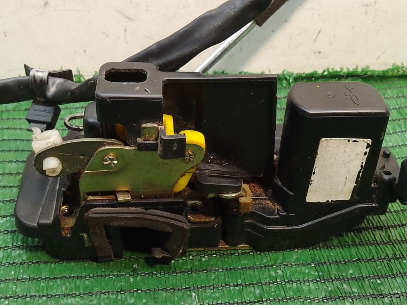 Recambio de cerradura puerta delantera izquierda para kia carens referencia OEM IAM SINREFERENCIA SIN REFERENCIA SIN REFERENCIA