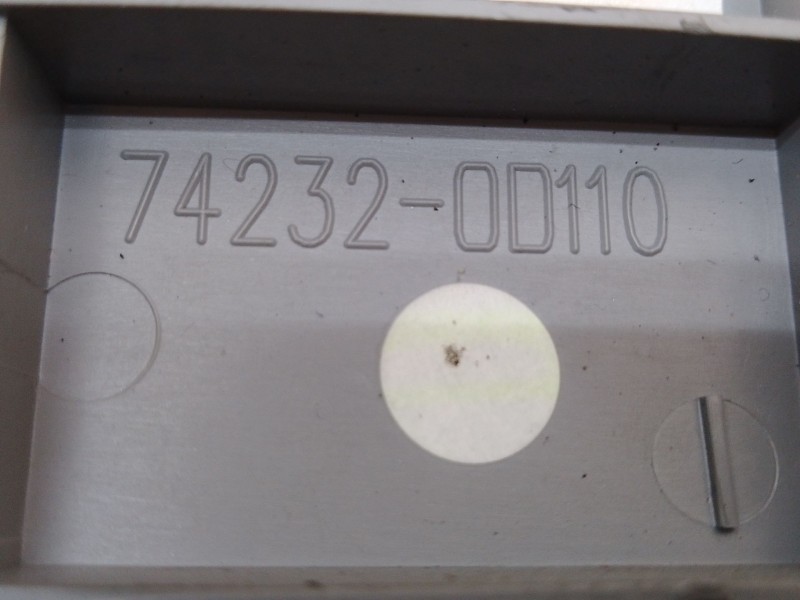 Recambio de mando elevalunas delantero izquierdo para toyota yaris (_p1_) 1.5 (ncp13_) referencia OEM IAM 74232D110 74232D110 74