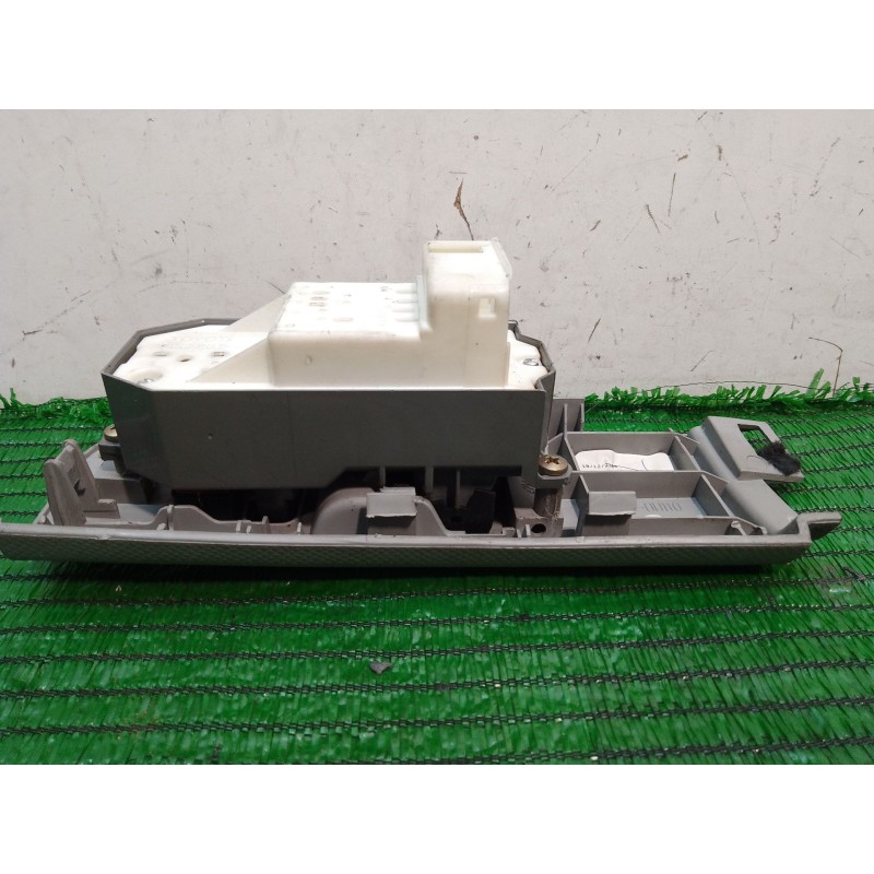 Recambio de mando elevalunas delantero izquierdo para toyota yaris (_p1_) 1.5 (ncp13_) referencia OEM IAM 74232D110 74232D110 74