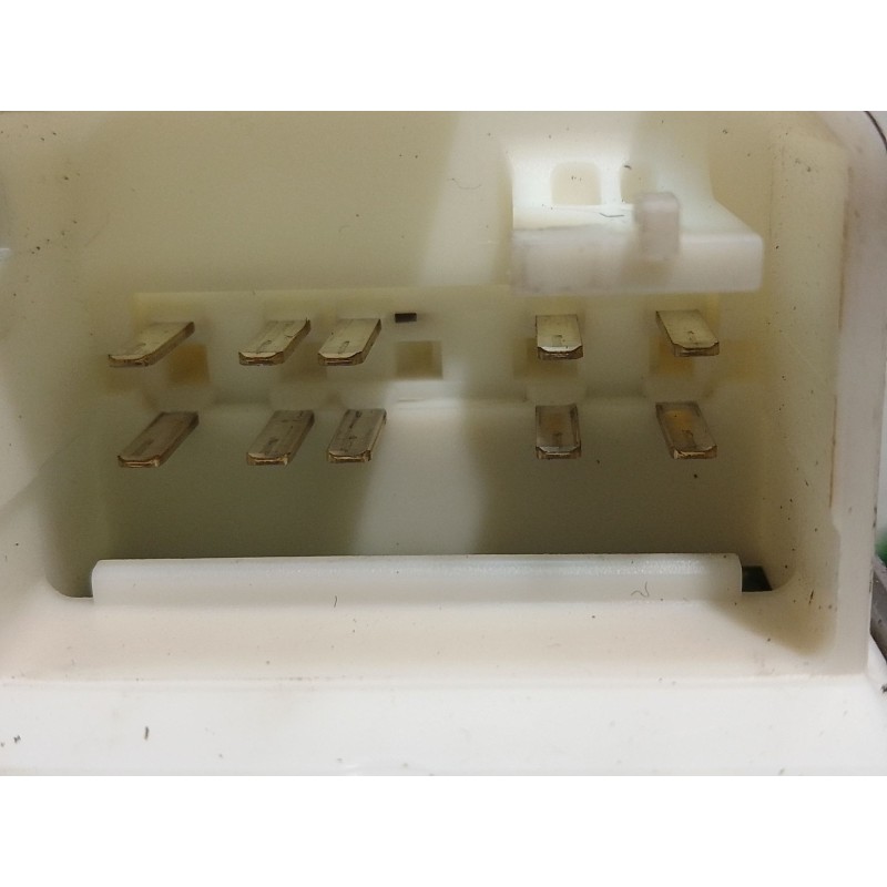 Recambio de mando elevalunas delantero izquierdo para toyota yaris (_p1_) 1.5 (ncp13_) referencia OEM IAM 74232D110 74232D110 74