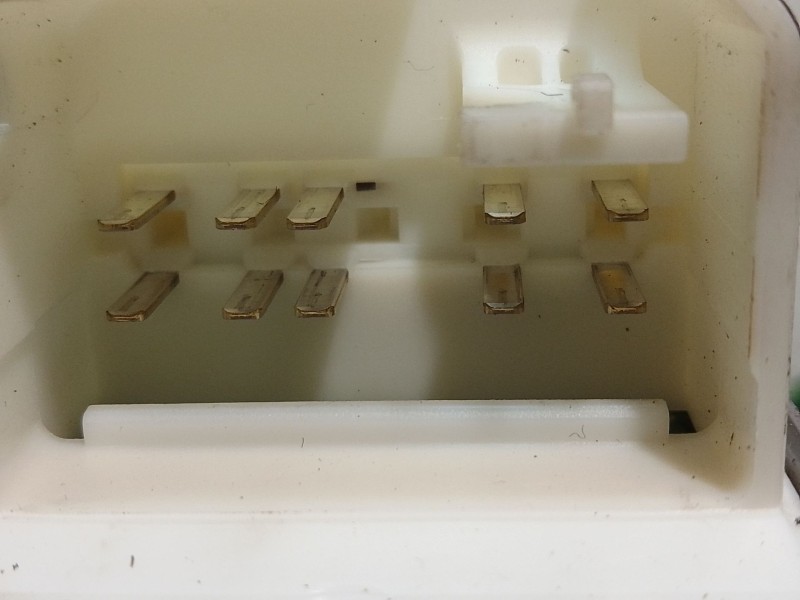 Recambio de mando elevalunas delantero izquierdo para toyota yaris (_p1_) 1.5 (ncp13_) referencia OEM IAM 74232D110 74232D110 74