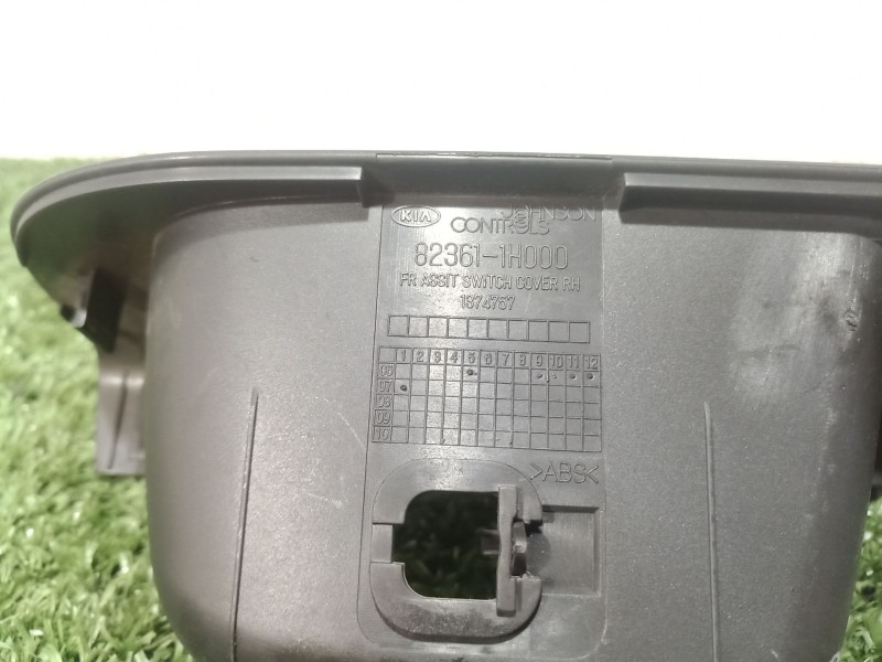 Recambio de mando elevalunas delantero derecho para kia cee´d referencia OEM IAM   