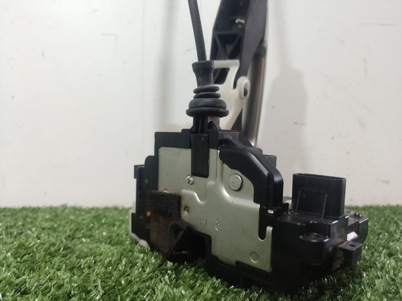 Recambio de cerradura puerta delantera izquierda para kia cee´d referencia OEM IAM   