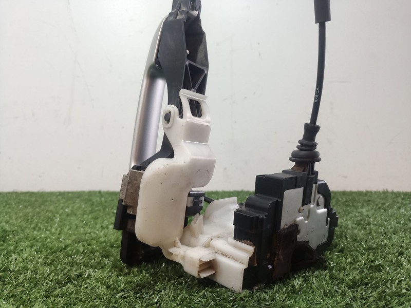 Recambio de cerradura puerta delantera izquierda para kia cee´d referencia OEM IAM   