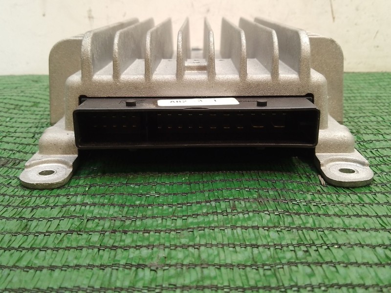 Recambio de amplificador audio para audi a3 (8p) 2.0 tdi ambiente referencia OEM IAM 8P3035223 449013 280348001