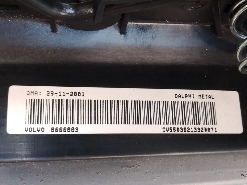 Recambio de volante para volvo s60 berlina referencia OEM IAM 8666883 CU55036213320071 08666887
