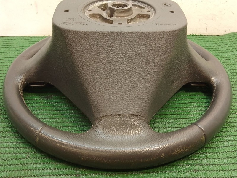 Recambio de volante para volvo s60 berlina referencia OEM IAM 8666883 CU55036213320071 08666887