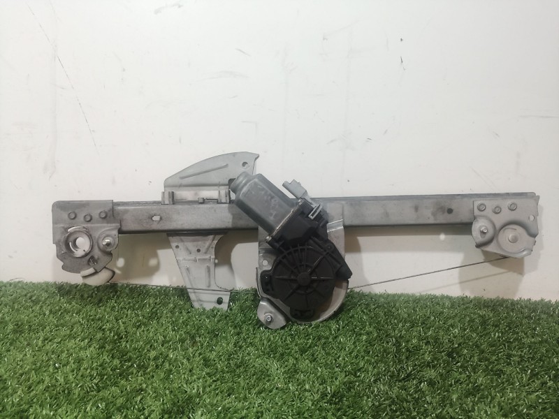 Recambio de elevalunas trasero izquierdo para peugeot 107 básico referencia OEM IAM   