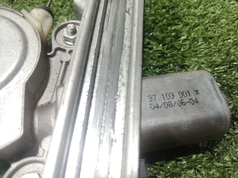 Recambio de elevalunas delantero derecho para renault trafic caja cerrada (ab 4.01) l1h2 2,9t caja cerrada, techo elevado, corto