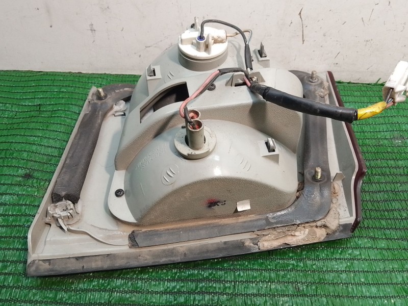 Recambio de piloto trasero izquierdo interior para kia carens referencia OEM IAM 0K2FB51170 0K2FB51170 0K2FB51170