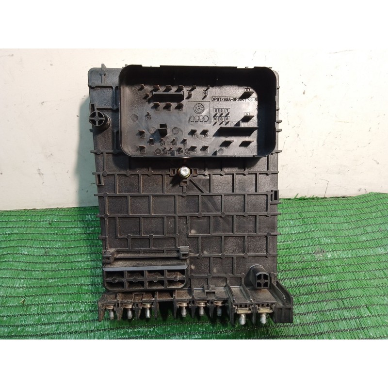 Recambio de caja reles / fusibles para volkswagen passat b6 (3c2) 2.0 tdi referencia OEM IAM 63592777 L0190326080906 3C0937125