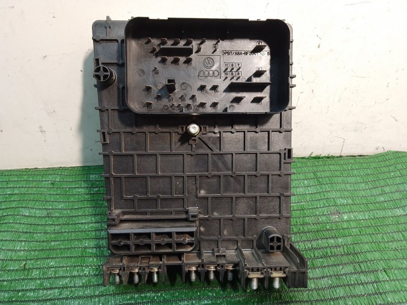 Recambio de caja reles / fusibles para volkswagen passat b6 (3c2) 2.0 tdi referencia OEM IAM 63592777 L0190326080906 3C0937125