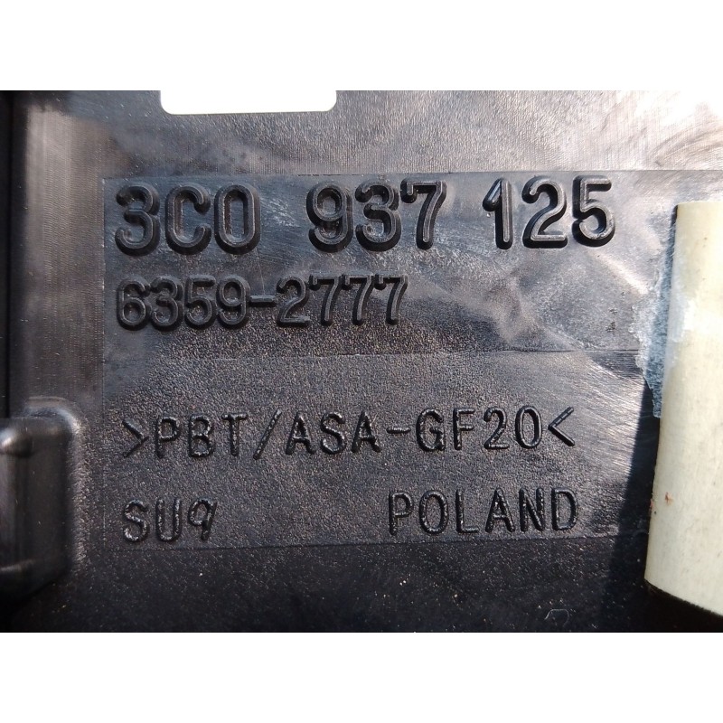 Recambio de caja reles / fusibles para volkswagen passat b6 (3c2) 2.0 tdi referencia OEM IAM 63592777 L0190326080906 3C0937125