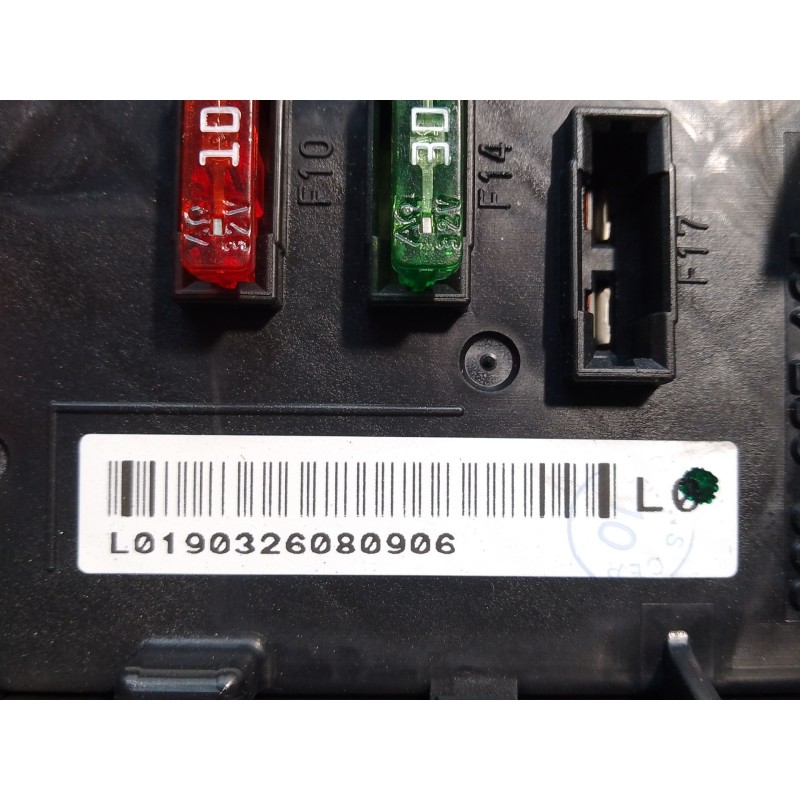 Recambio de caja reles / fusibles para volkswagen passat b6 (3c2) 2.0 tdi referencia OEM IAM 63592777 L0190326080906 3C0937125