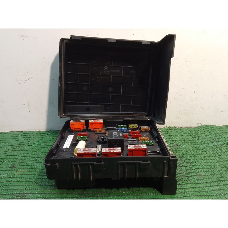 Recambio de caja reles / fusibles para volkswagen passat b6 (3c2) 2.0 tdi referencia OEM IAM 63592777 L0190326080906 3C0937125