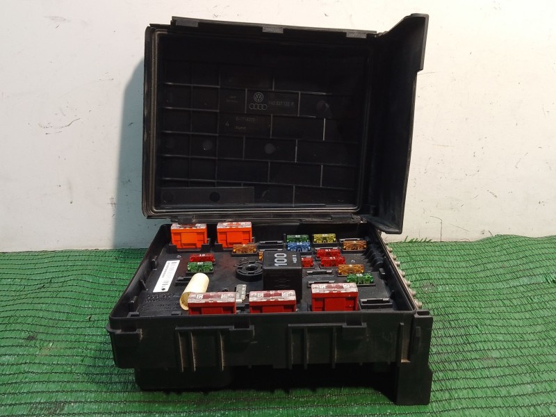 Recambio de caja reles / fusibles para volkswagen passat b6 (3c2) 2.0 tdi referencia OEM IAM 63592777 L0190326080906 3C0937125