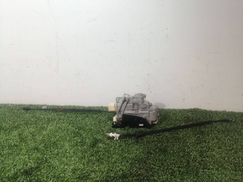 Recambio de cerradura puerta delantera derecha para volvo s60 berlina referencia OEM IAM   