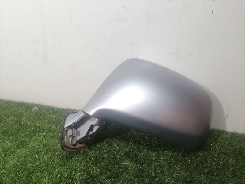 Recambio de retrovisor izquierdo para hyundai trajet (fo) 2.0 gls referencia OEM IAM   