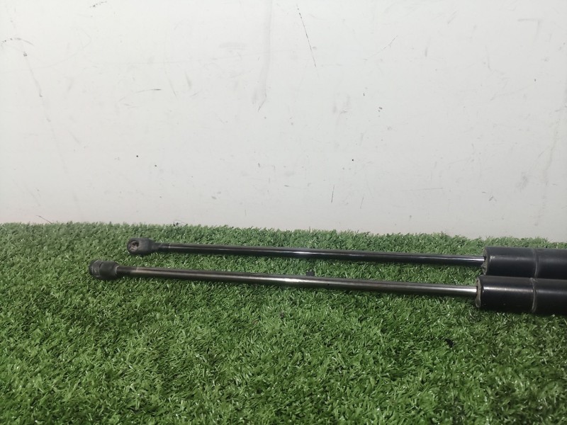 Recambio de juego amortiguadores trasero para mercedes-benz vito (w638) combi 2.2 16v cdi turbodiesel cat referencia OEM IAM   