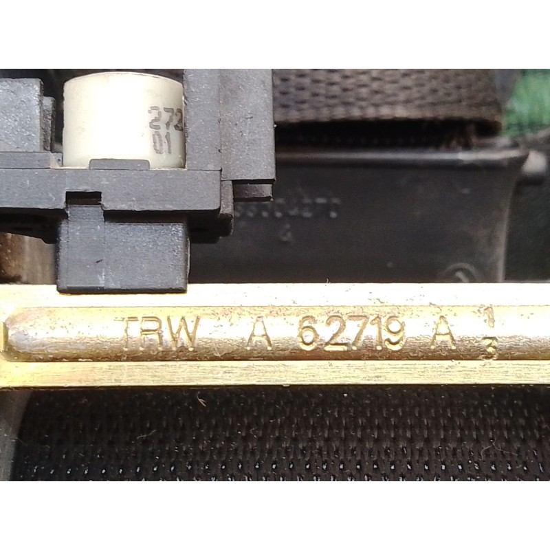 Recambio de cinturon seguridad delantero derecho para mercedes-benz clase s (w220) berlina 3.2 cdi cat referencia OEM IAM 201868