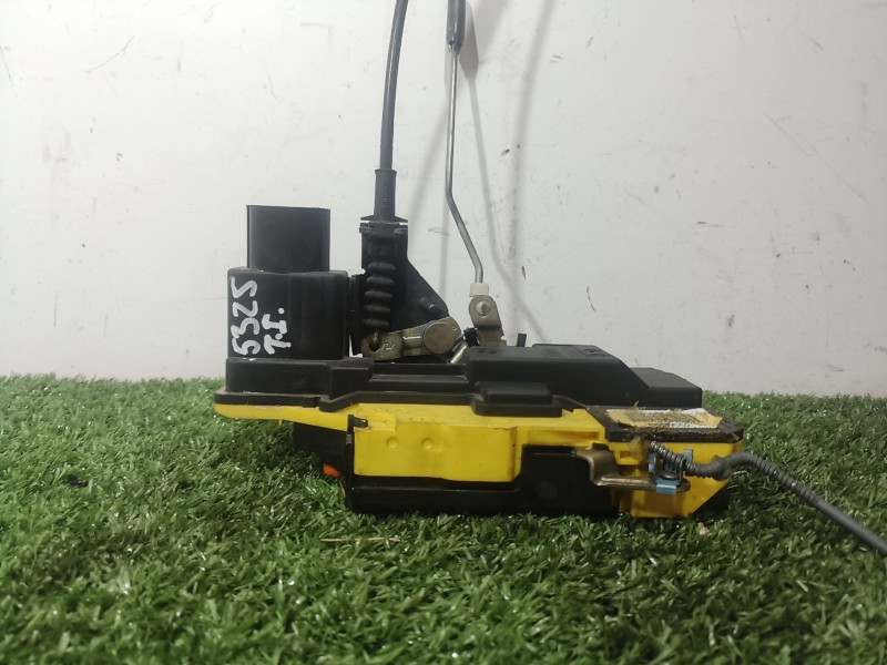 Recambio de cerradura puerta trasera izquierda para volvo s60 berlina referencia OEM IAM 8650552 8650552 8650552