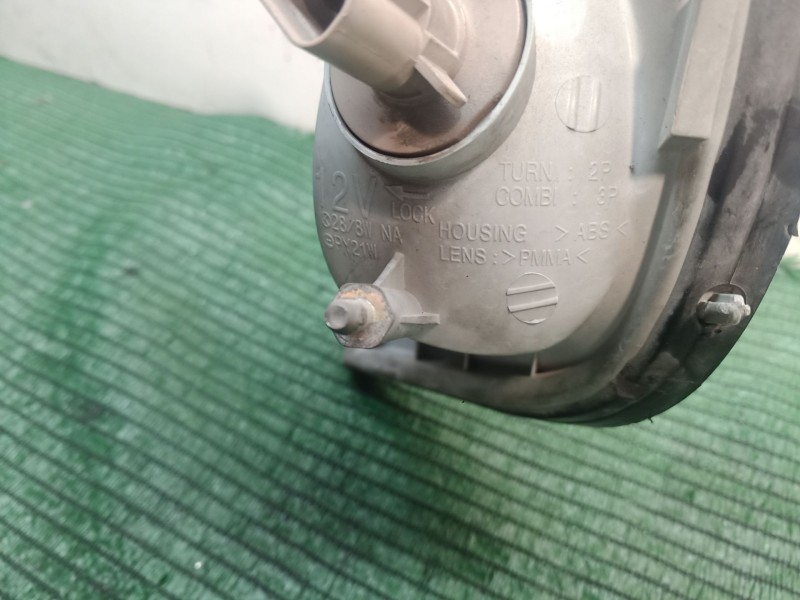 Recambio de piloto delantero derecho para hyundai trajet (fo) 2.0 gls referencia OEM IAM   