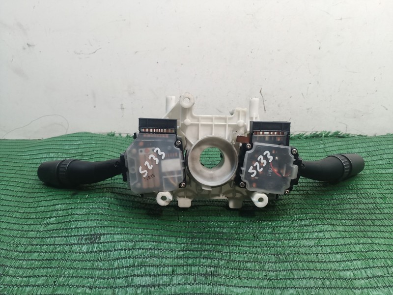Recambio de mando luces para hyundai trajet (fo) 2.0 gls referencia OEM IAM   