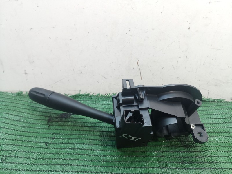 Recambio de mando limpia para chrysler grand voyager limited referencia OEM IAM 04685922A 04685922A 04685922A