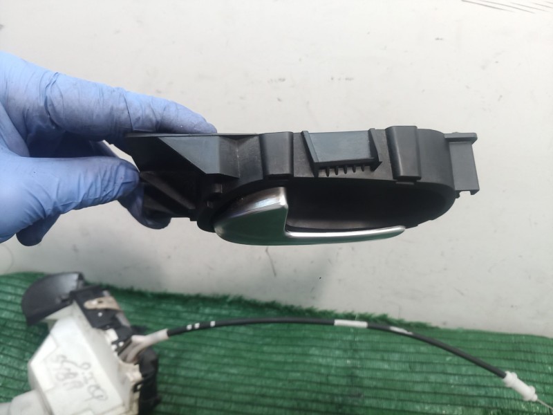 Recambio de cerradura puerta delantera izquierda para peugeot 508 i (8d_) 2.0 hdi referencia OEM IAM   