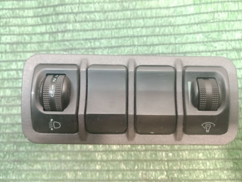 Recambio de mando luces para hyundai trajet (fo) 2.0 gls referencia OEM IAM   