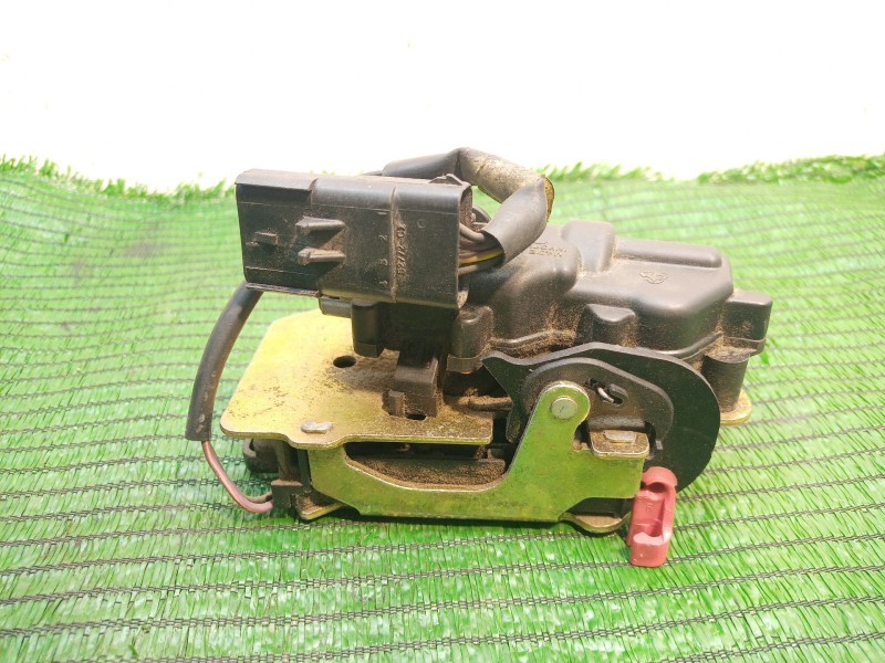 Recambio de cerradura maletero / porton para chrysler voyager (rg) 2.5 crd grand voyager limited referencia OEM IAM 678AA 678AA 