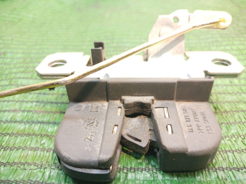 Recambio de cerradura maletero / porton para seat ibiza (6l1) 1.4 16v referencia OEM IAM   