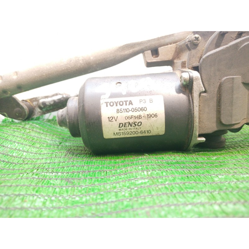 Recambio de motor limpia delantero para toyota avensis (_t25_) 2.2 d-4d (adt251_) referencia OEM IAM   