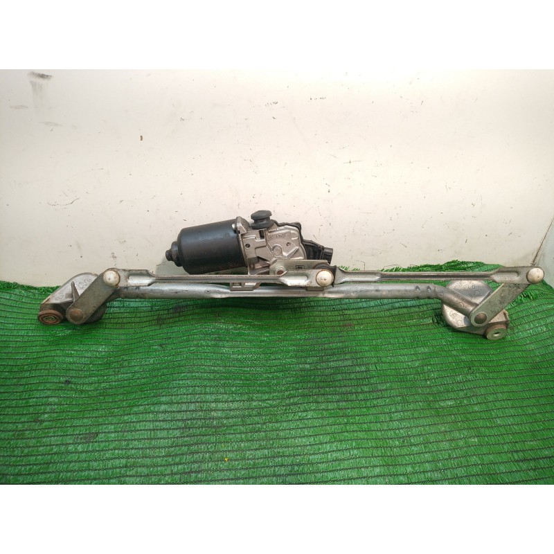 Recambio de motor limpia delantero para toyota avensis (_t25_) 2.2 d-4d (adt251_) referencia OEM IAM   