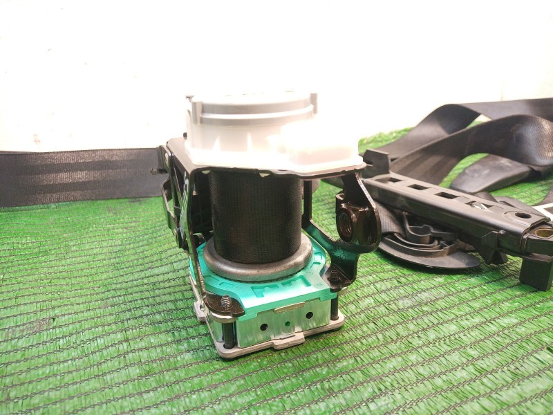 Recambio de cinturon seguridad delantero para volkswagen touareg (7p6) v6 tdi bluemotion premium referencia OEM IAM   