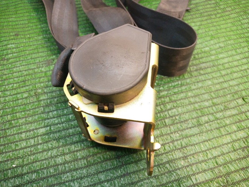 Recambio de cinturon seguridad trasero para peugeot 307 cc (3b) 2.0 hdi 135 referencia OEM IAM   