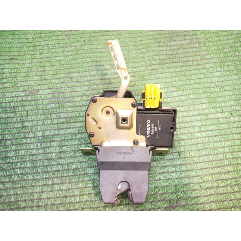 Recambio de cerradura maletero / porton para volvo s70 (874) 2.5 tdi referencia OEM IAM 9152704 9152704 9152704