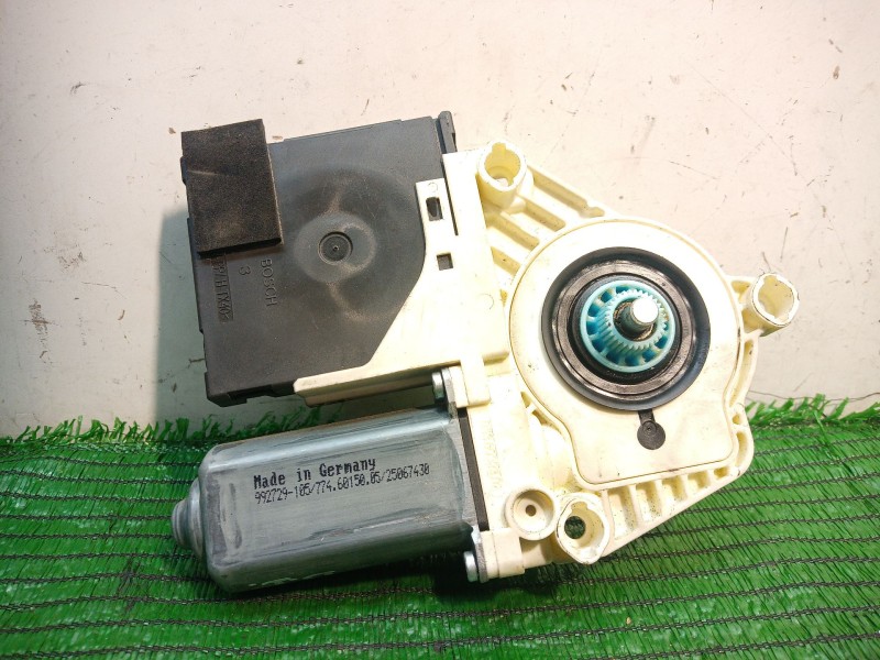 Recambio de motor elevalunas delantero izquierdo para volkswagen passat berlina (3c2) advance referencia OEM IAM F005S00294 F005