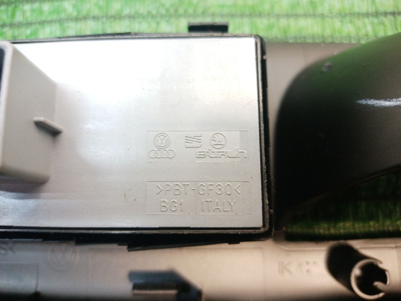 Recambio de mando elevalunas delantero izquierdo para volkswagen passat berlina (3c2) advance referencia OEM IAM   