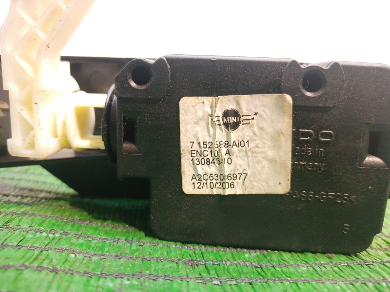 Recambio de tapa exterior combustible para mini mini (r50, r53) one referencia OEM IAM 7152588 7152588 7152588