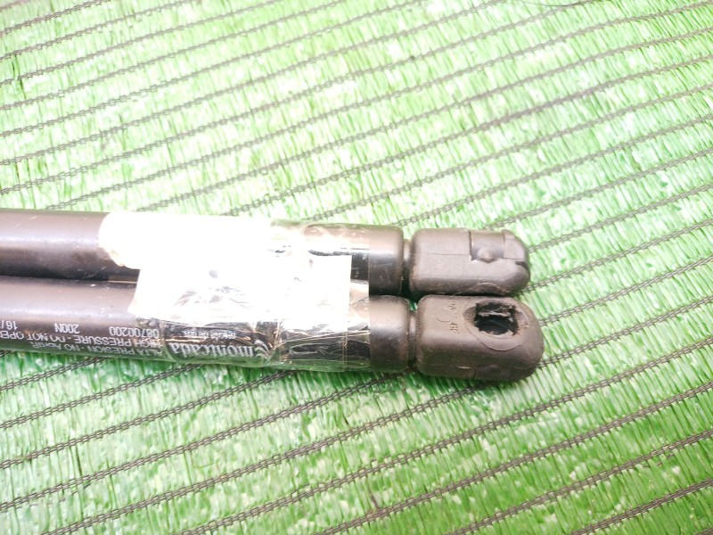 Recambio de amortiguadores maletero / porton para bmw serie 7 (e65/e66) 6.0 cat referencia OEM IAM   