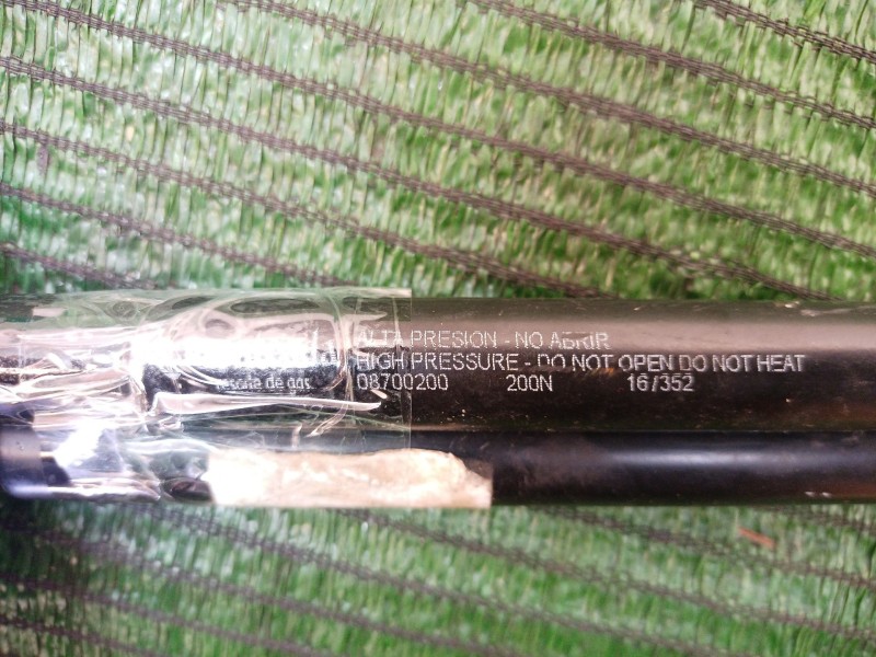 Recambio de amortiguadores maletero / porton para bmw serie 7 (e65/e66) 6.0 cat referencia OEM IAM   