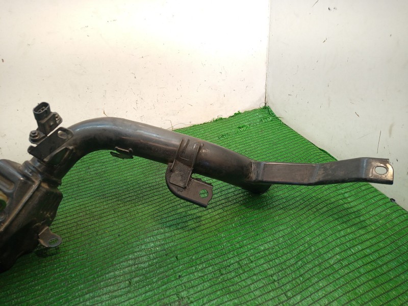 Recambio de tubo para toyota avensis (_t25_) 2.2 d-4d (adt251_) referencia OEM IAM 0798005130 0798005130 0798005130