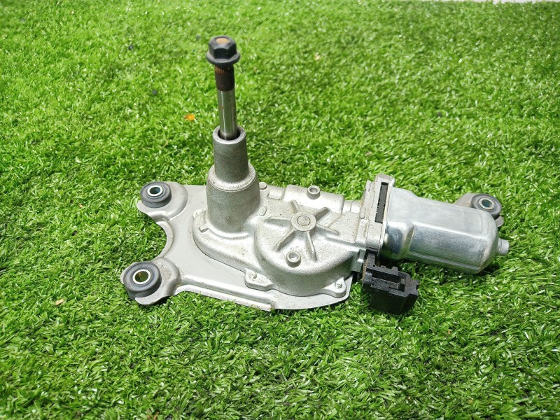 Recambio de motor limpia trasero para dodge journey sxt referencia OEM IAM   