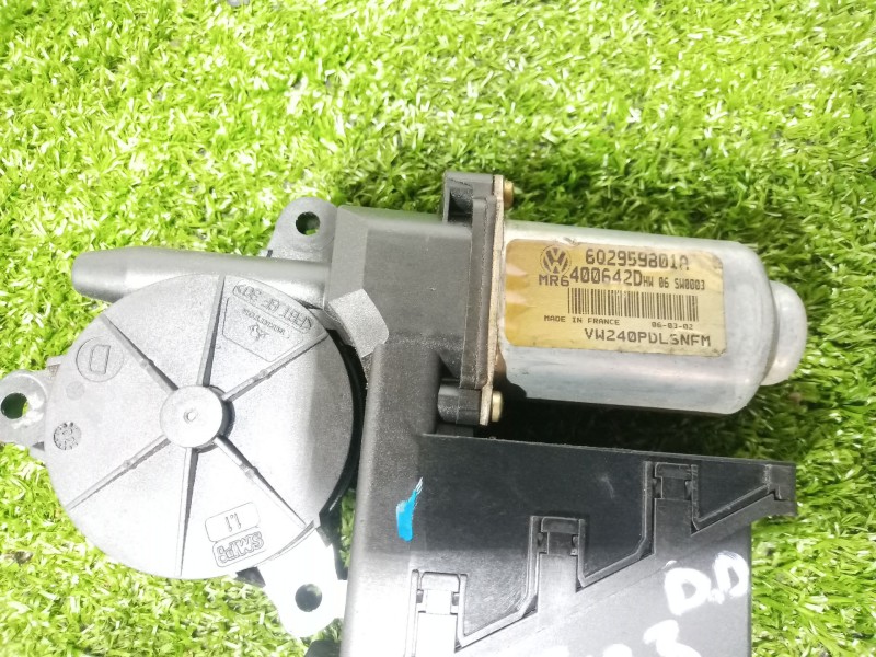 Recambio de motor elevalunas delantero derecho para volkswagen polo (9n1) conceptline referencia OEM IAM 602959801A 602959801A 6