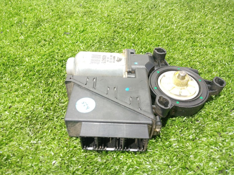 Recambio de motor elevalunas delantero derecho para volkswagen polo (9n1) conceptline referencia OEM IAM 602959801A 602959801A 6