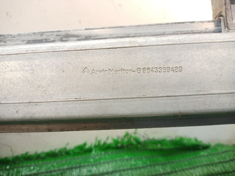 Recambio de elevalunas delantero izquierdo para citroën c3 pluriel 1.4 exclusive referencia OEM IAM 96433694 96433694 96433694