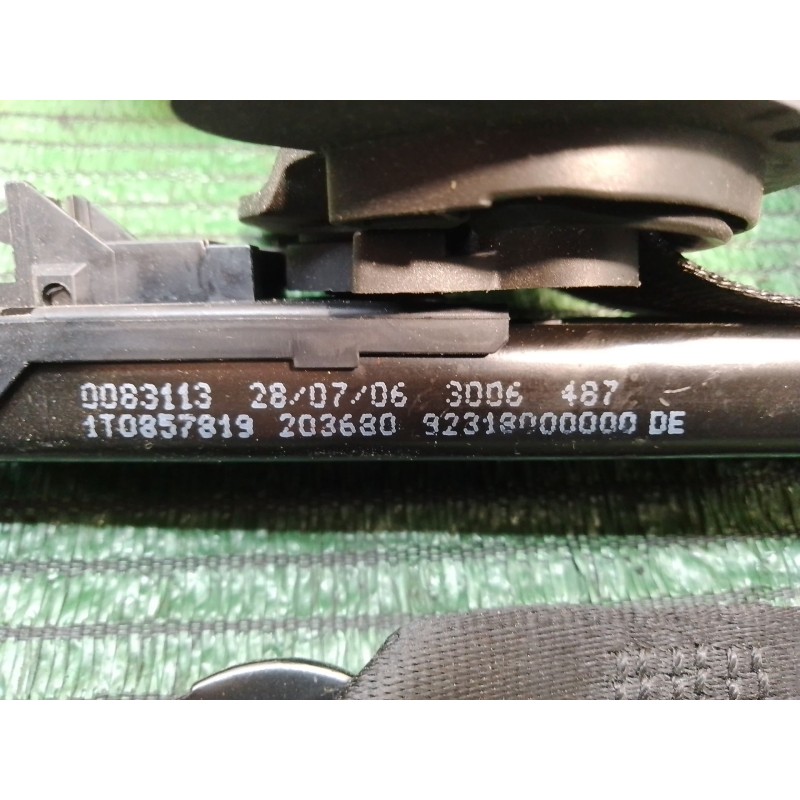 Recambio de cinturon seguridad delantero derecho para volkswagen golf plus (5m1) bluemotion edition referencia OEM IAM 604990300